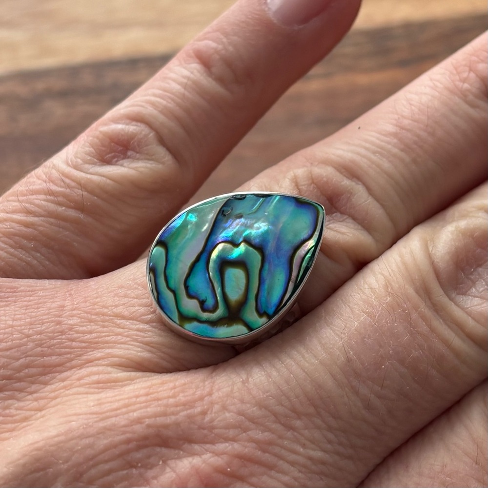 Large Bright Abalone Shell Sterling Silver Ring size 8 - Picture 8 of 8